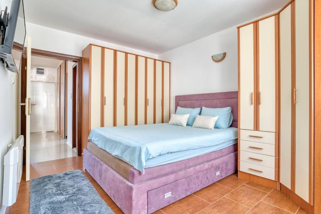 Cozy Nest Apartment- Central And Seaboard With Elevator 코토르 외부 사진