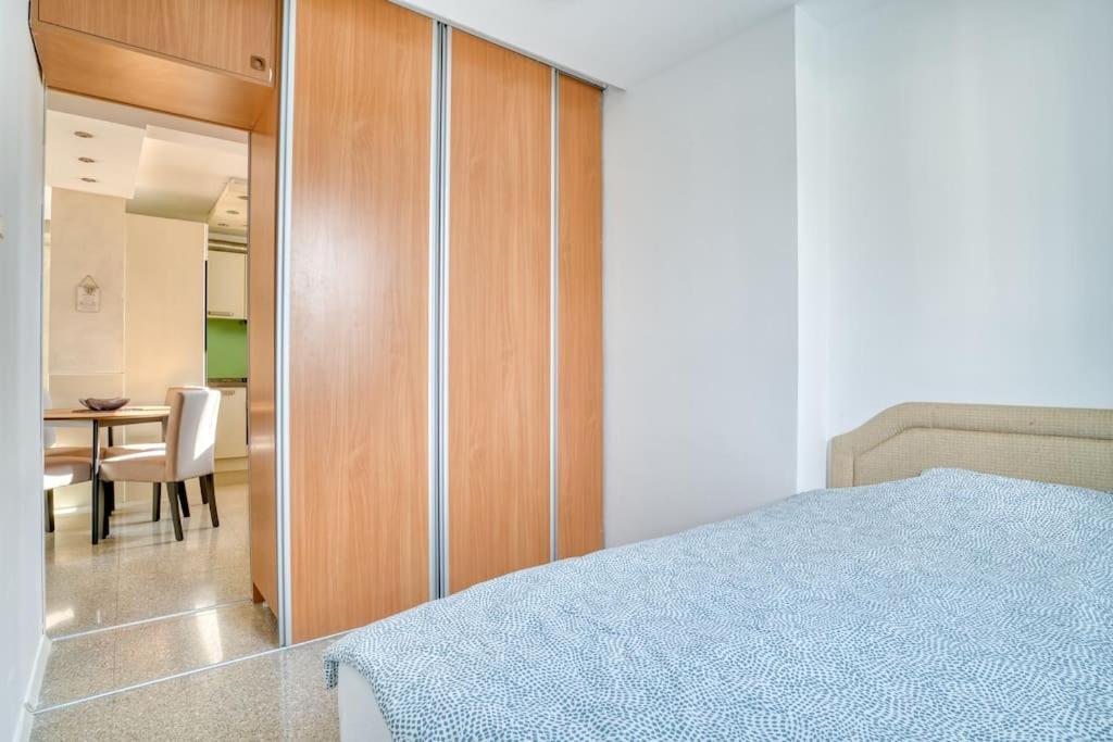Cozy Nest Apartment- Central And Seaboard With Elevator 코토르 외부 사진